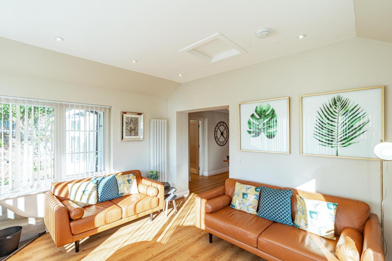 Sparrowhawk Cottage With Hot Tub Newton Stewart Bagian luar foto