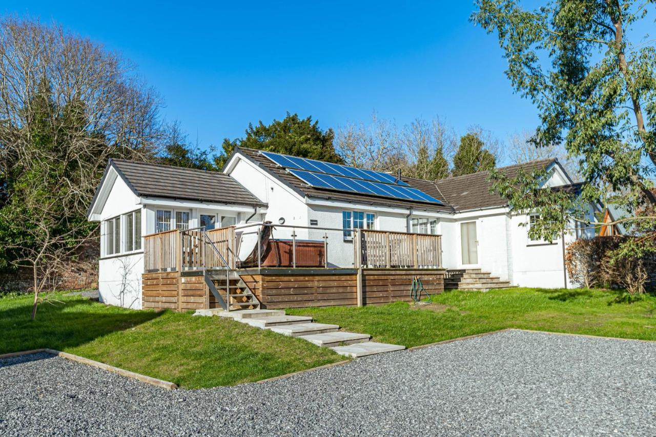 Sparrowhawk Cottage With Hot Tub Newton Stewart Bagian luar foto